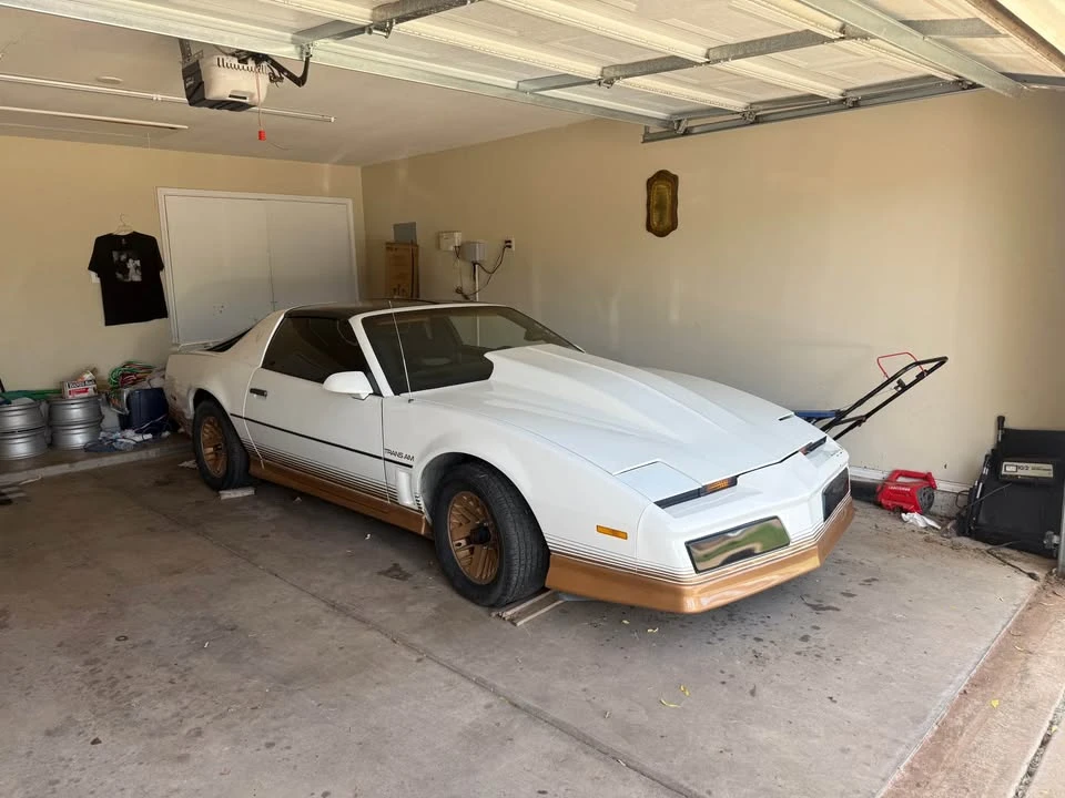 1984 Pontiac Firebird Trans Am 3rd Gen - Image 2 of 6