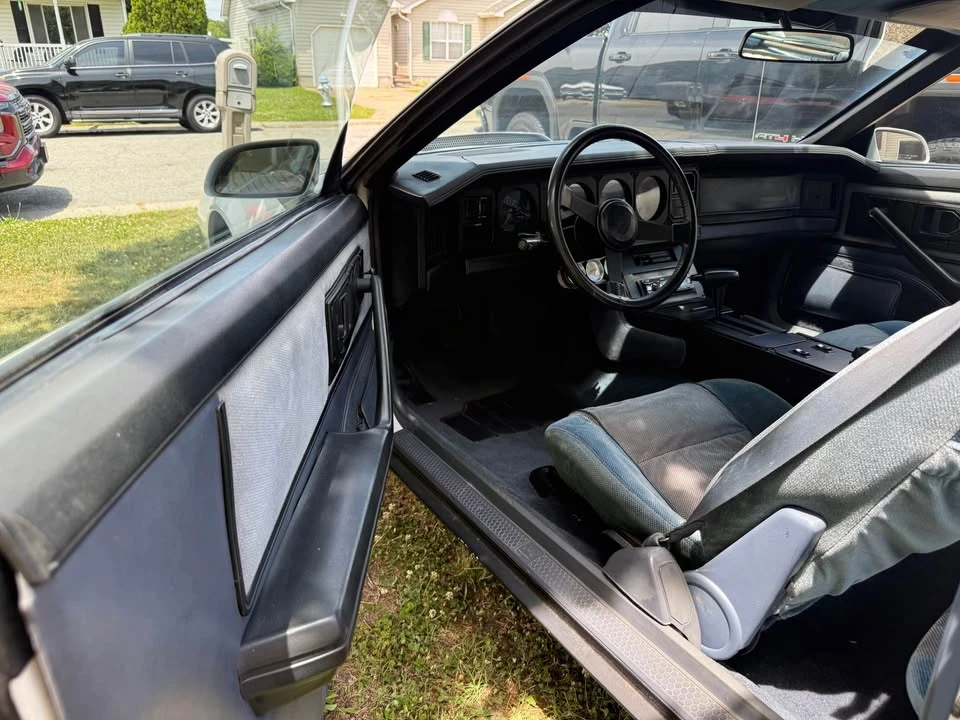 1984 Pontiac Firebird Trans Am 3rd Gen - Image 9 of 12