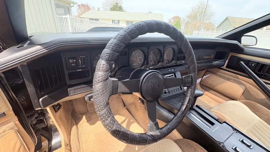 1984 Pontiac Firebird Trans Am 3rd Gen - Image 24 of 31