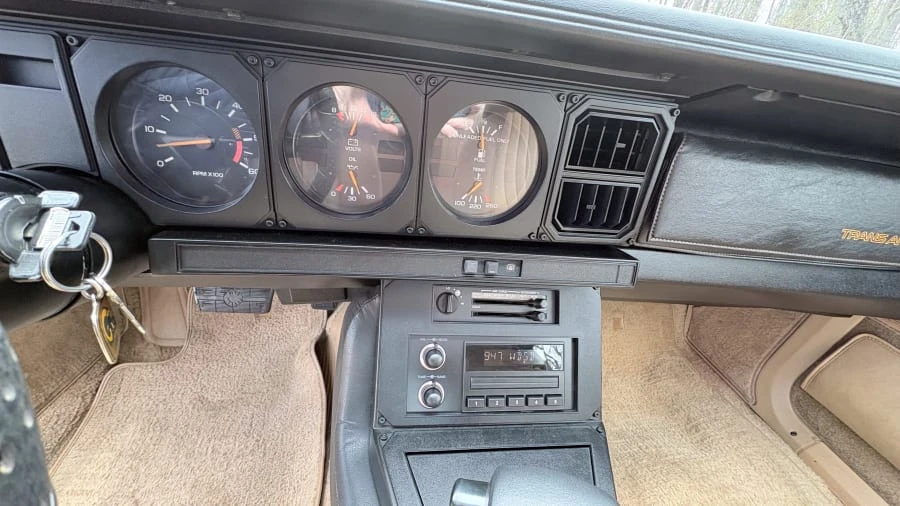 1984 Pontiac Firebird Trans Am 3rd Gen - Image 22 of 31
