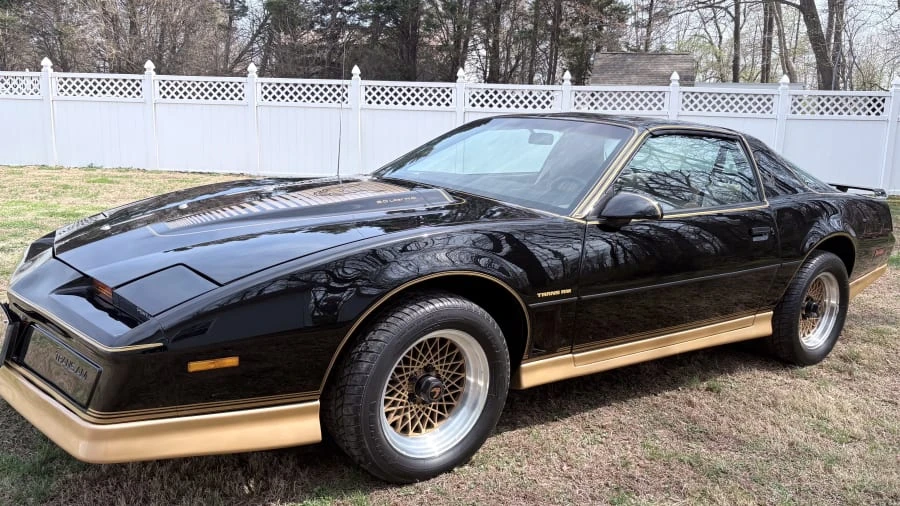 1984 Pontiac Firebird Trans Am 3rd Gen - Image 10 of 31