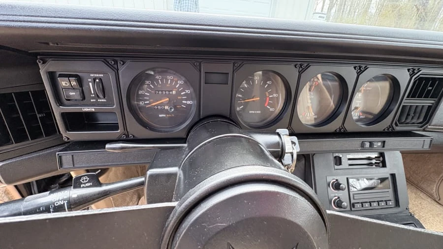 1984 Pontiac Firebird Trans Am 3rd Gen - Image 21 of 31