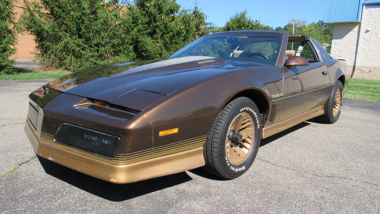 1984 Pontiac Firebird Trans Am 3rd Gen - Image 7 of 31
