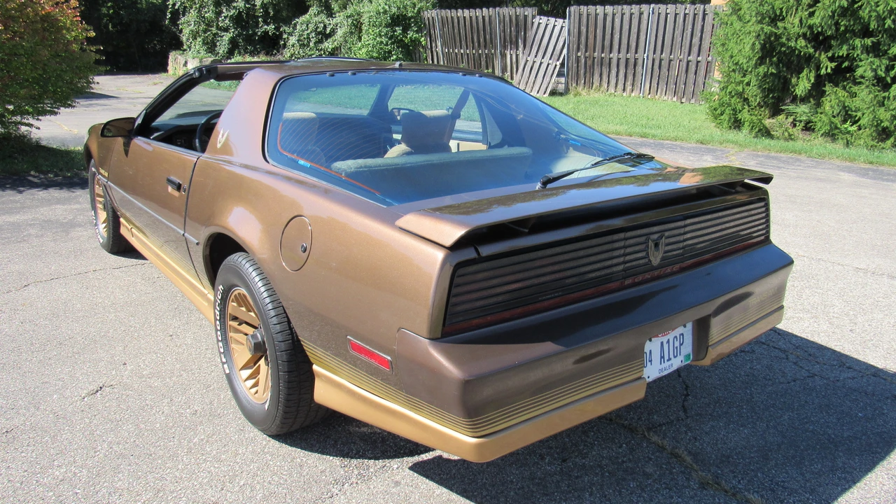 1984 Pontiac Firebird Trans Am 3rd Gen - Image 27 of 31