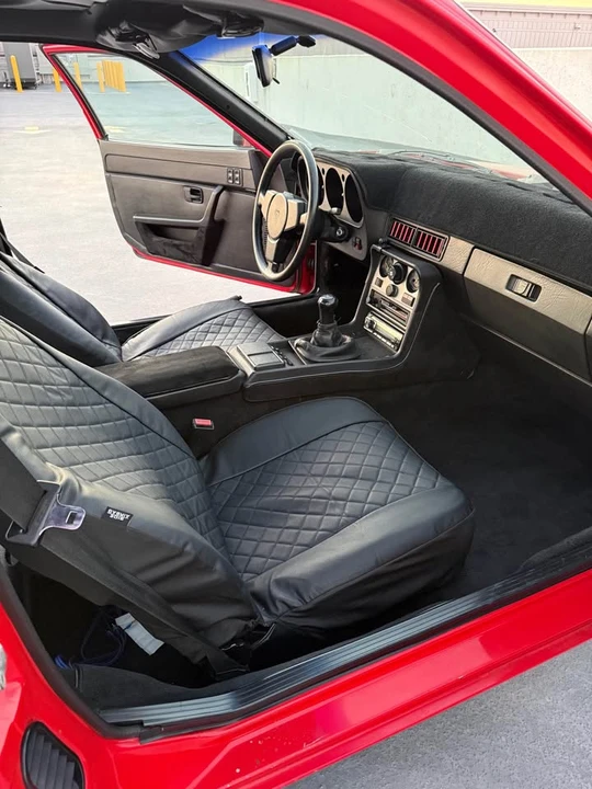 1984 Porsche 944 - Image 11 of 20
