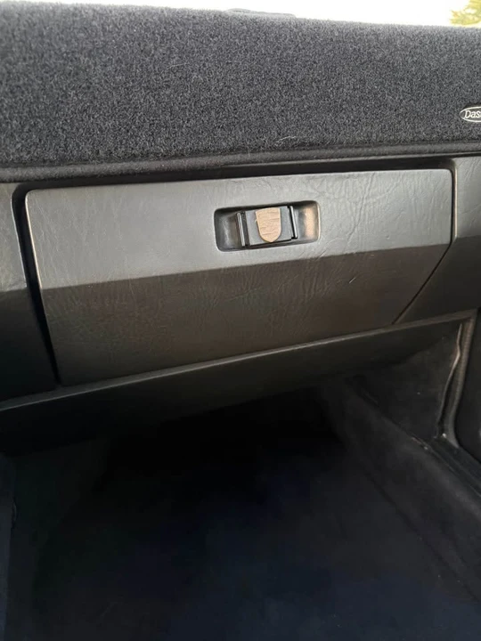 1984 Porsche 944 - Image 16 of 20