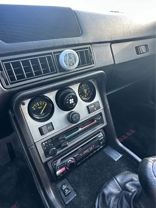 1984 Porsche 944 - Image 15 of 19