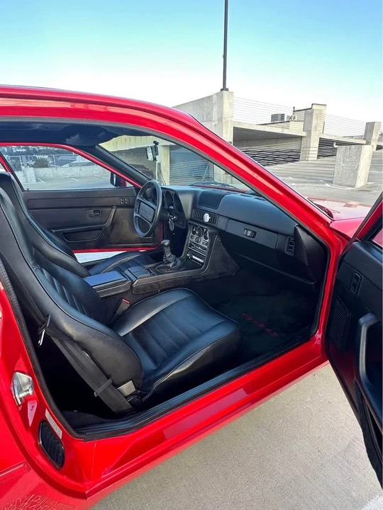 1984 Porsche 944 - Image 17 of 19