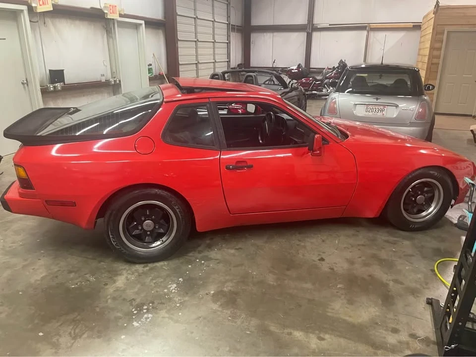 1984 Porsche 944 - Image 2 of 8