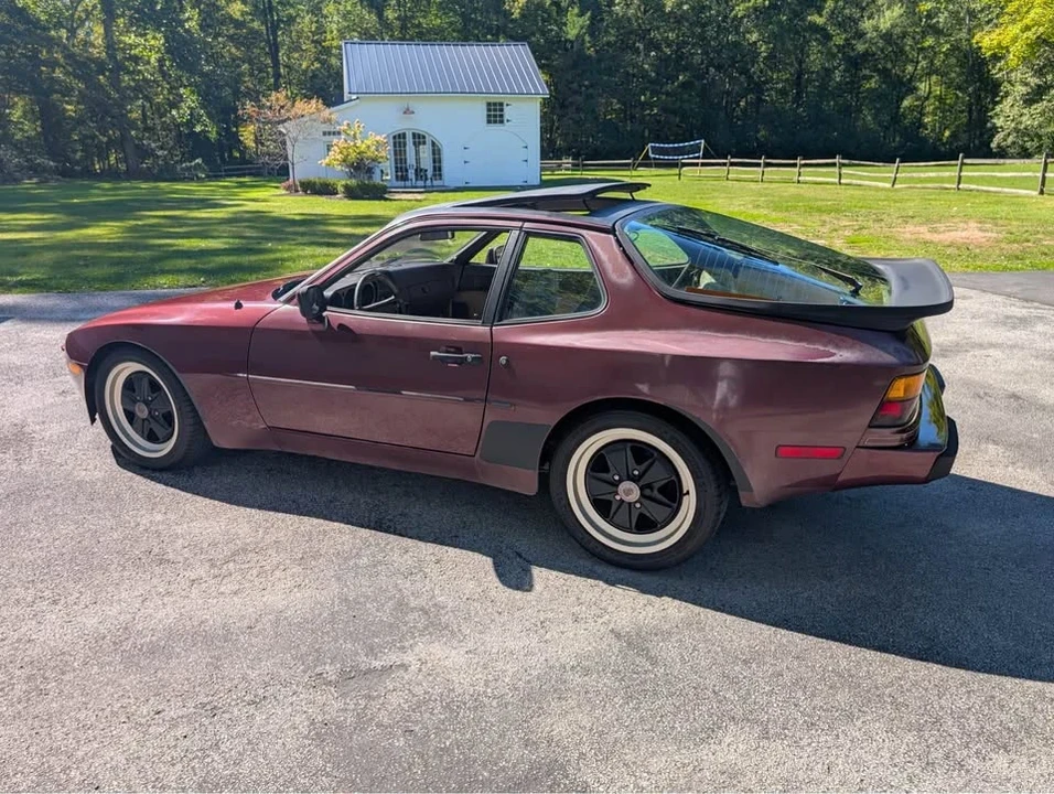 1984 Porsche 944 - Image 5 of 20