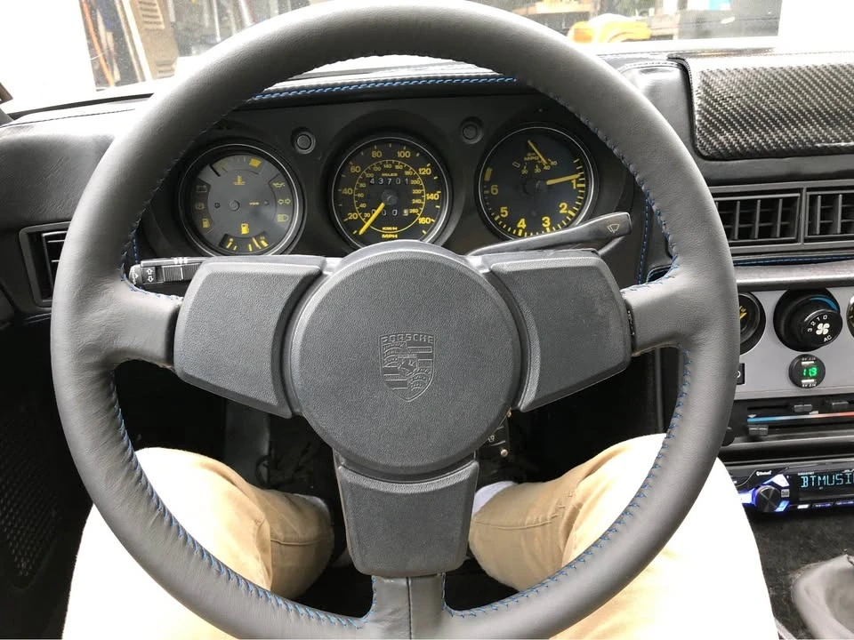1984 Porsche 944 - Image 11 of 18