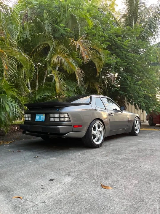 1984 Porsche 944 - Image 3 of 18