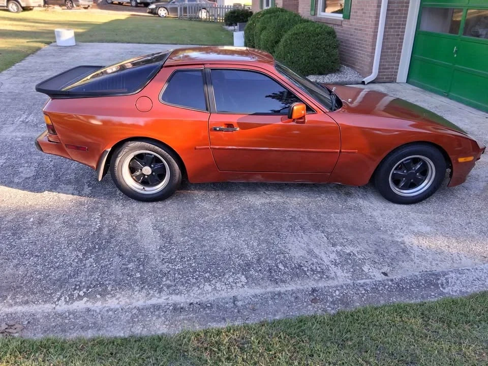 1984 Porsche 944 - Image 2 of 6