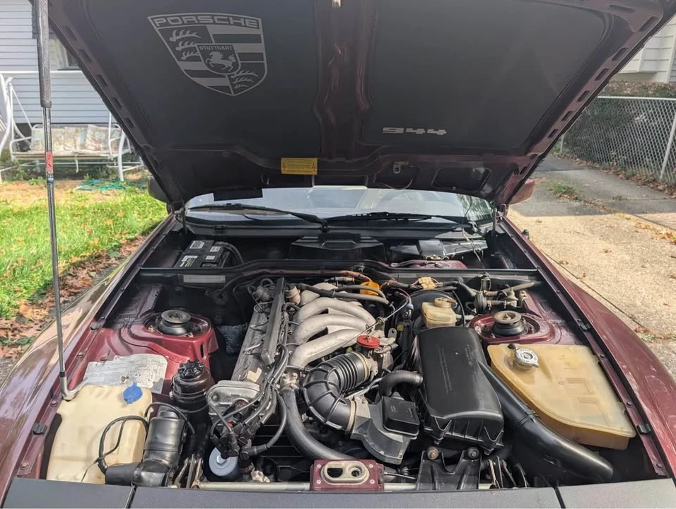 1984 Porsche 944 - Image 11 of 20
