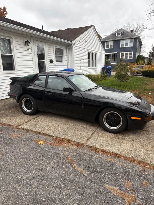1984 Porsche 944 - Image 2 of 9