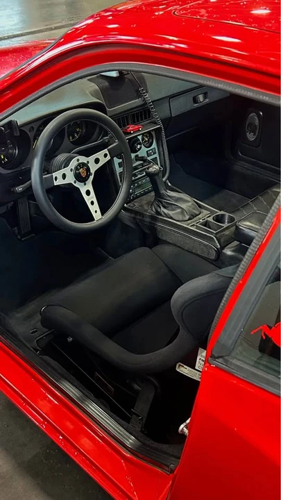 1984 Porsche 944 - Image 5 of 9