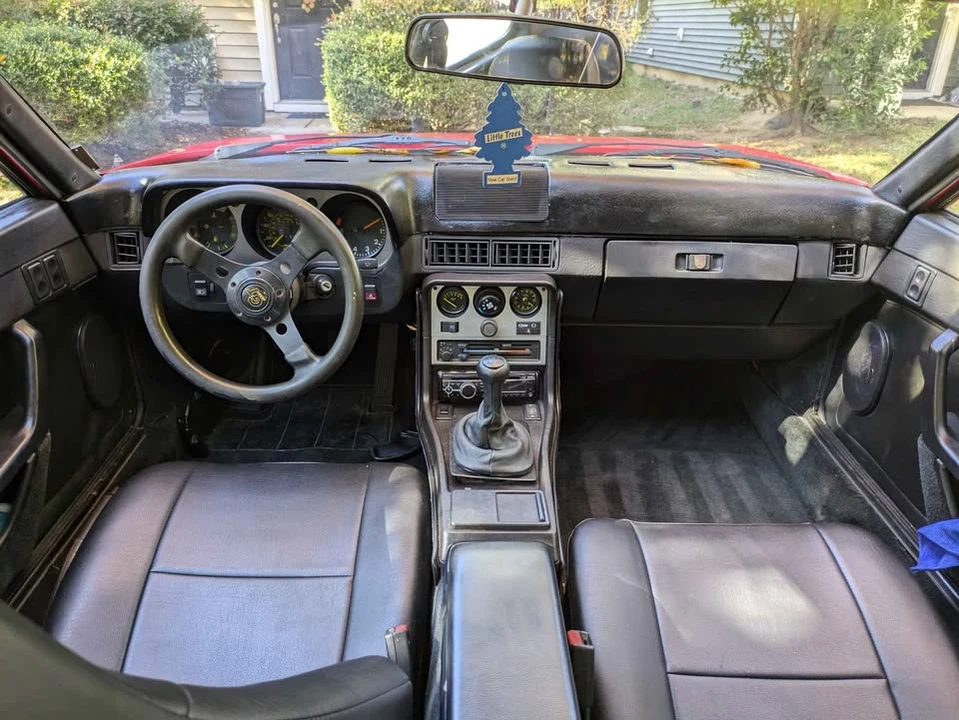 1984 Porsche 944 - Image 5 of 7