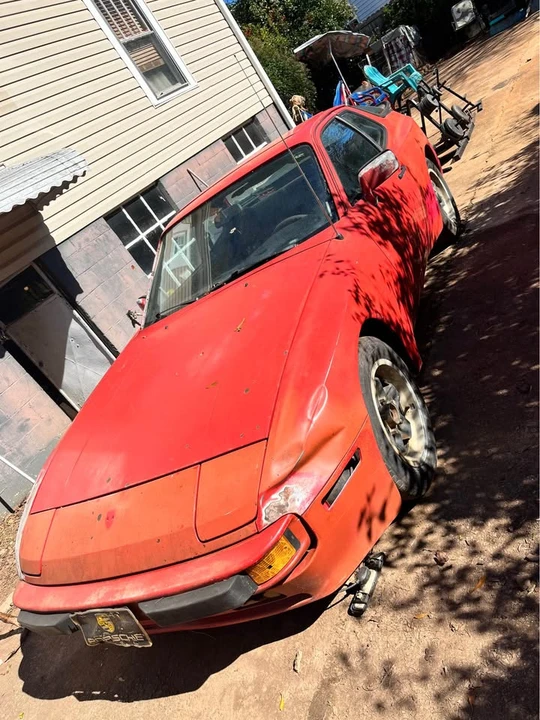 1984 Porsche 944 - Image 4 of 5