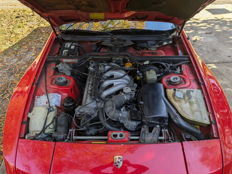 1984 Porsche 944 - Image 6 of 7