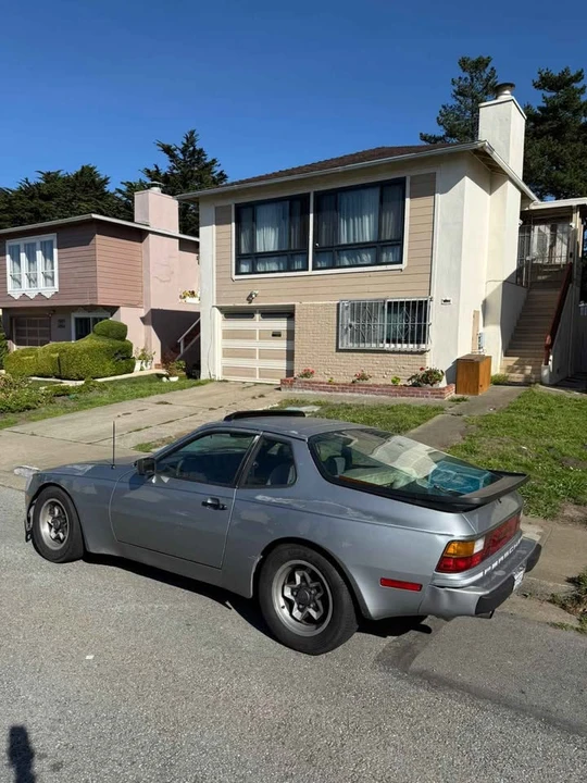 1984 Porsche 944 - Image 2 of 4