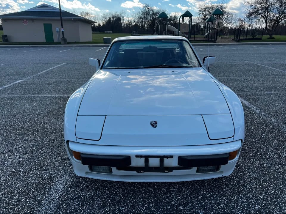 1984 Porsche 944 - Image 7 of 18
