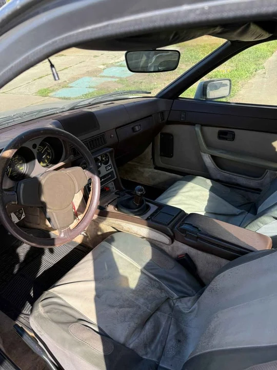 1984 Porsche 944 - Image 3 of 4