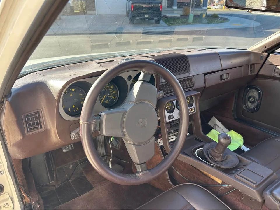 1984 Porsche 944 - Image 12 of 16