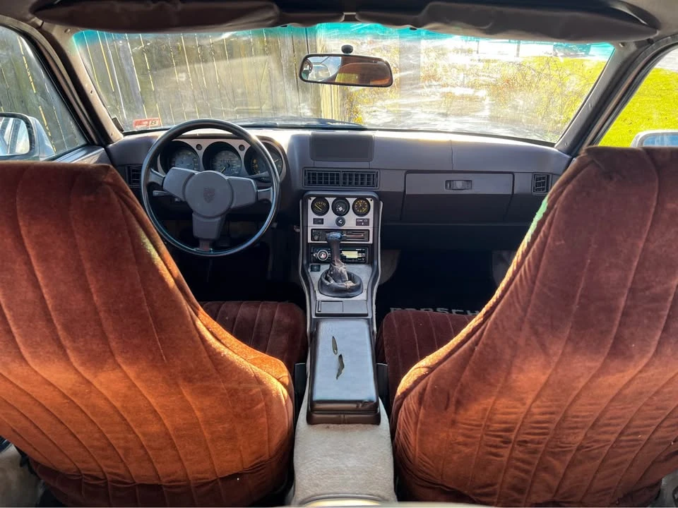 1984 Porsche 944 - Image 18 of 18