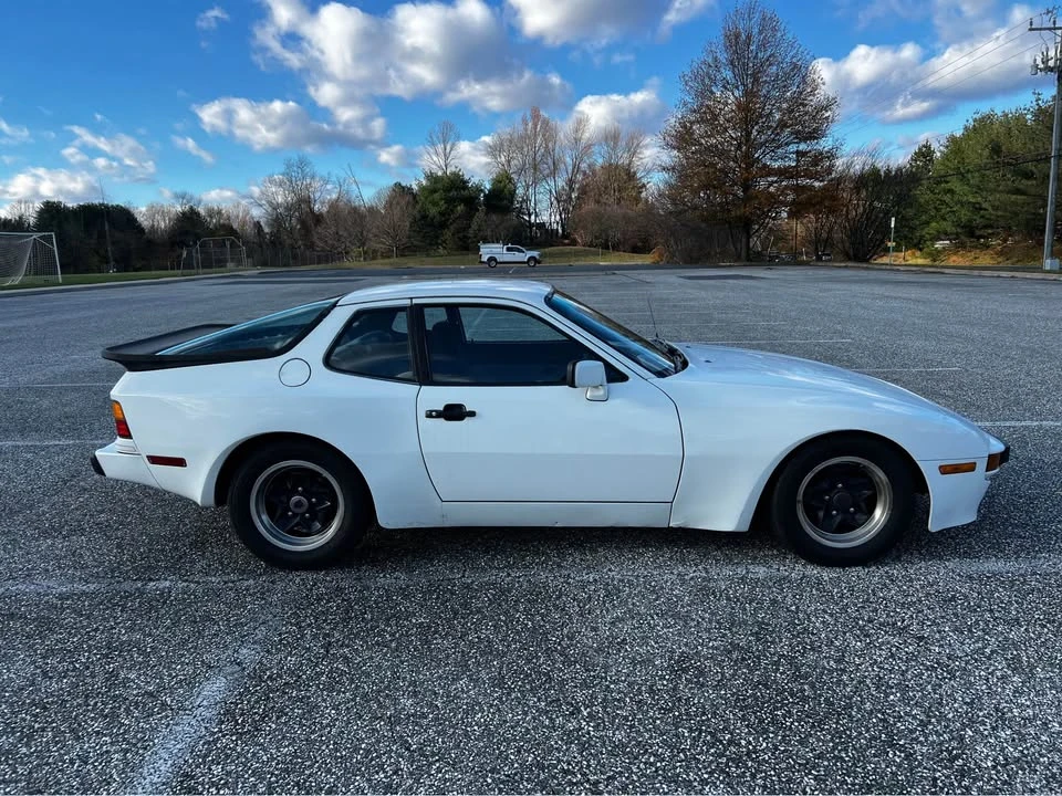 1984 Porsche 944 - Image 4 of 18