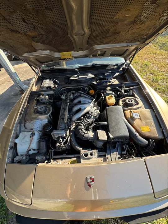 1984 Porsche 944 - Image 8 of 9