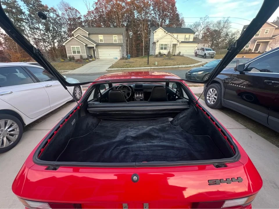 1984 Porsche 944 - Image 5 of 18