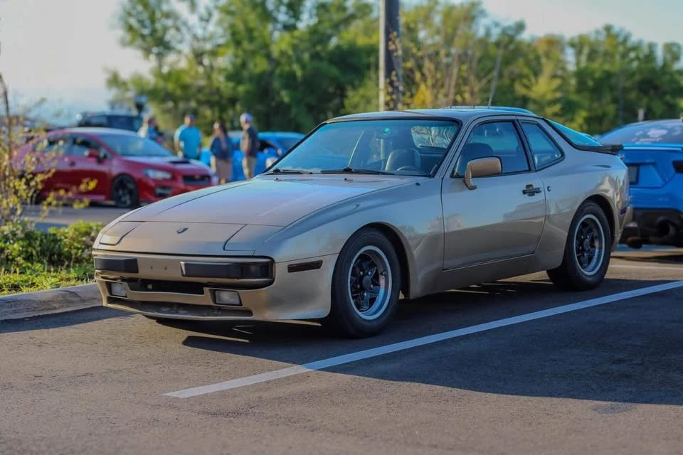 1984 Porsche 944 - Image 6 of 9