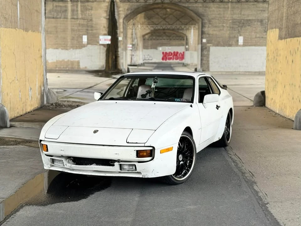 1984 Porsche 944 - Image 4 of 8