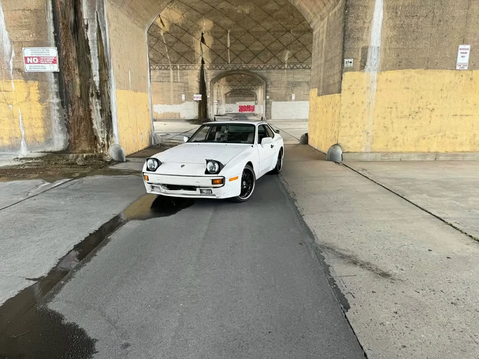 1984 Porsche 944 - Image 7 of 8