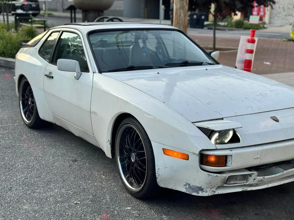 1984 Porsche 944 - Image 6 of 8