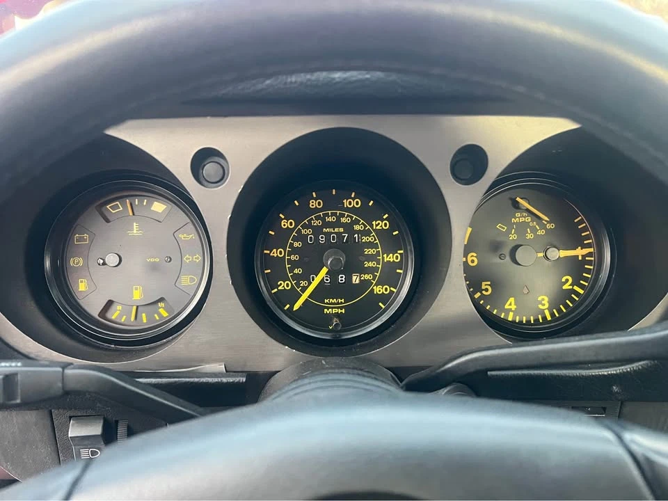1984 Porsche 944 - Image 13 of 18
