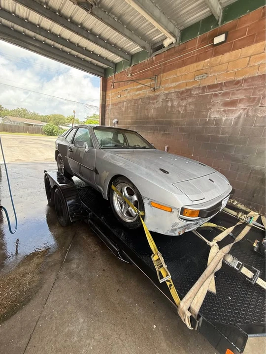 1984 Porsche 944 - Image 2 of 5