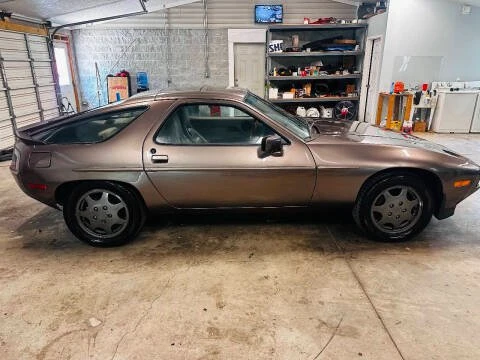 1984 Porsche 928 - Image 5 of 19