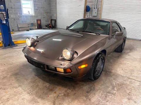 1984 Porsche 928 - Image 8 of 19
