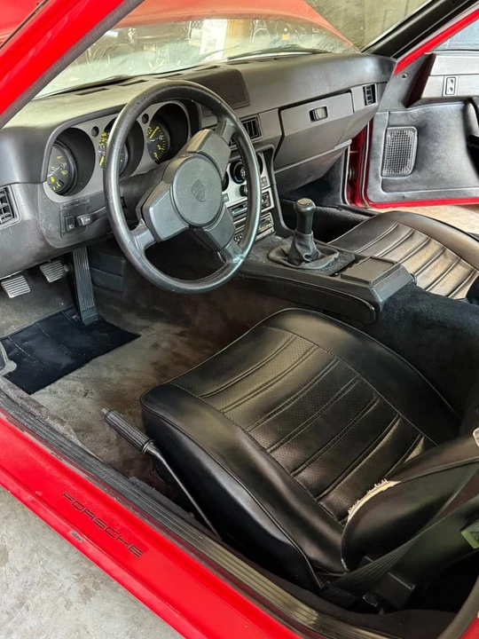 1984 Porsche 944 - Image 6 of 8