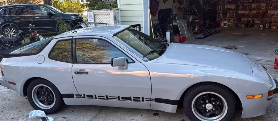 1984 Porsche 944 - Image 2 of 6