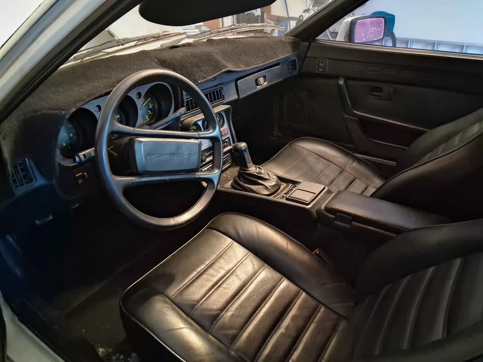 1984 Porsche 944 - Image 15 of 20