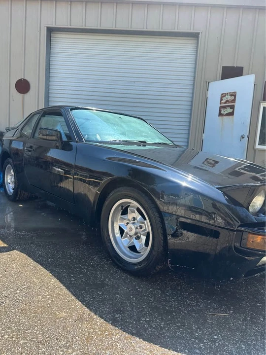 1984 Porsche 944 - Image 5 of 7