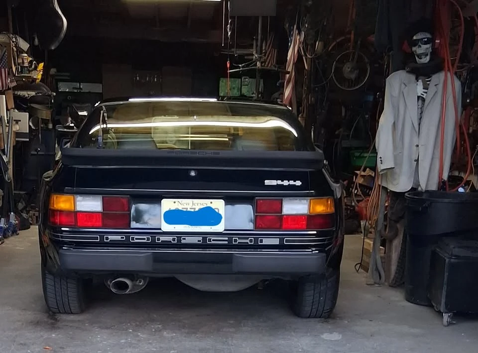 1984 Porsche 944 - Image 4 of 19