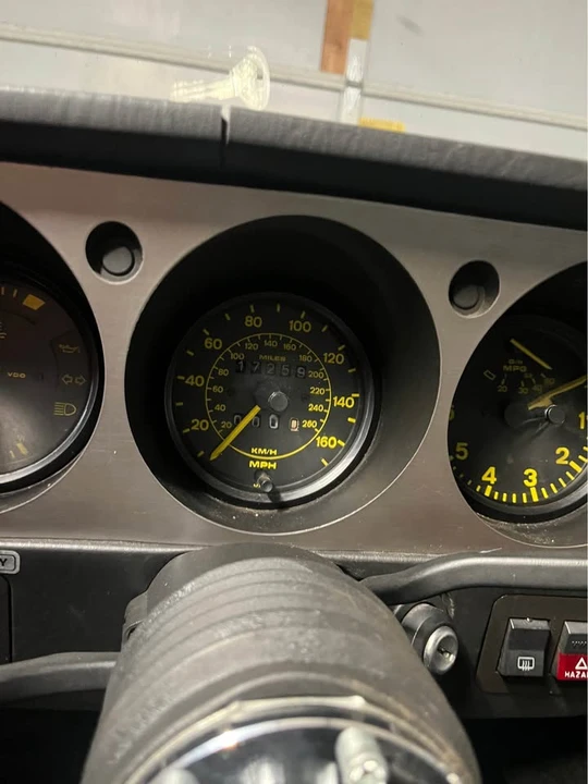 1984 Porsche 944 - Image 5 of 11