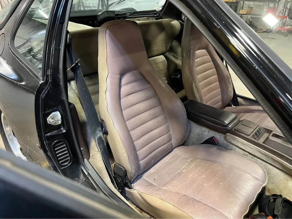 1984 Porsche 944 - Image 14 of 16