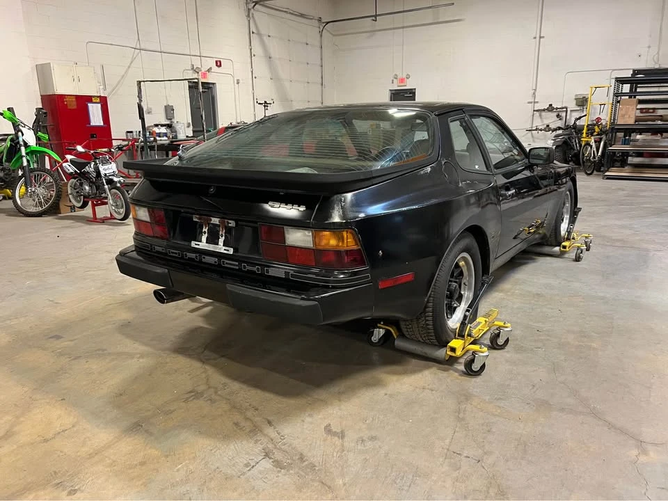 1984 Porsche 944 - Image 5 of 16