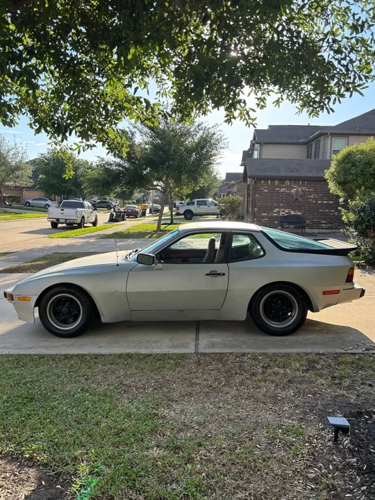 1984 Porsche 944 - Image 9 of 14
