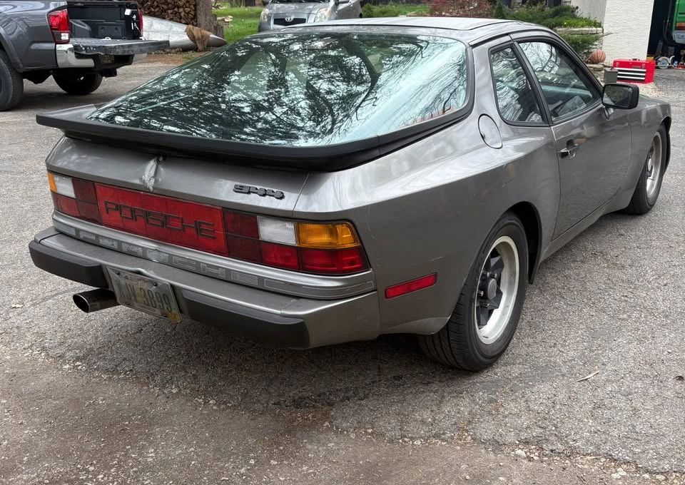 1984 Porsche 944 - Image 2 of 10