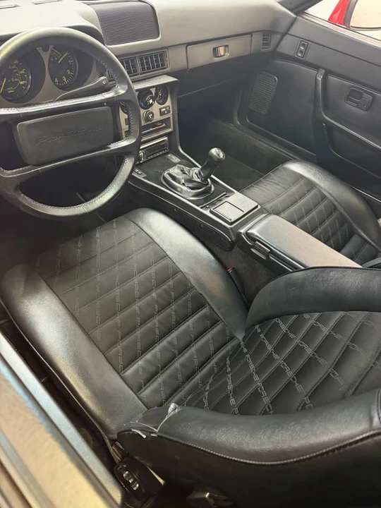 1984 Porsche 944 - Image 6 of 7
